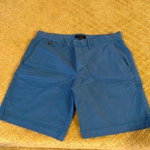 Banana Republic Factory. 9" LIVED-IN SHORT, Size 34, worn once, great condition